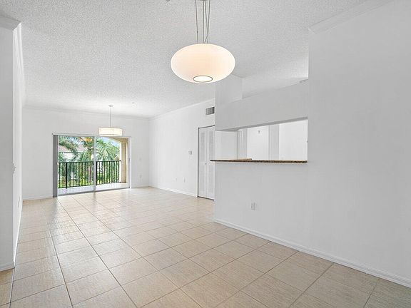 5th image of 2409 Tuscany Way