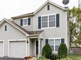 957 W Savannah Dr, Romeoville, IL 60446