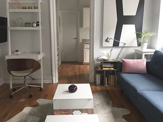 Rented by Nooklyn NYC LLC | media 25