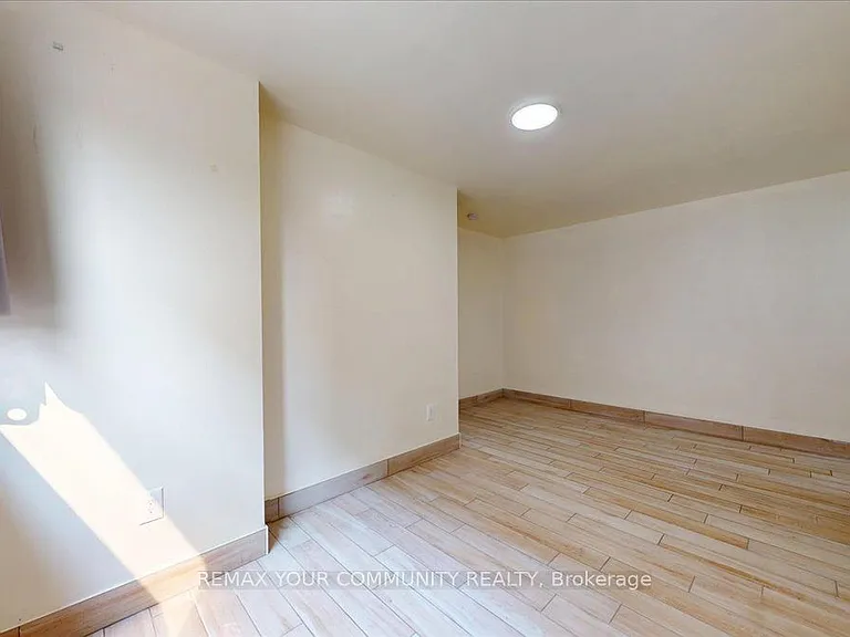2645 Keele St #1A — Photo 11