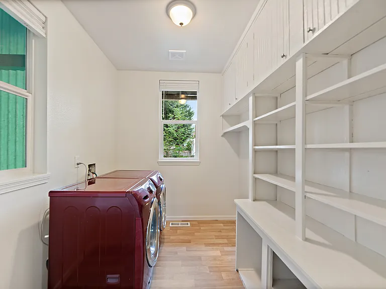 6218 S Warner St — Photo 19