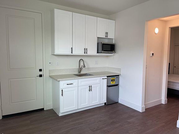 2nd image of 2634 Embry Ln