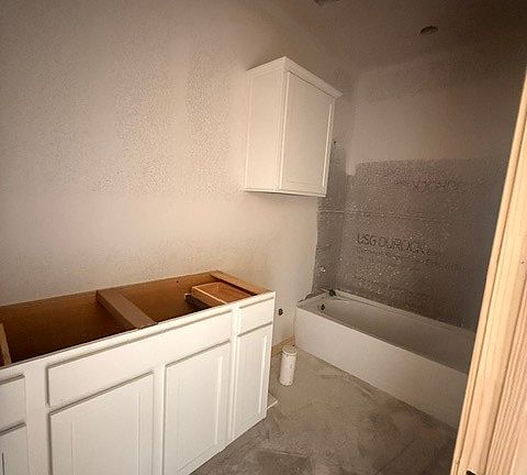 5th image of 7800 Redbud Rd
