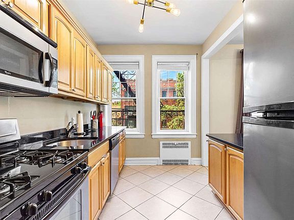 3rd image of 340 Fairmount Ave APT 308