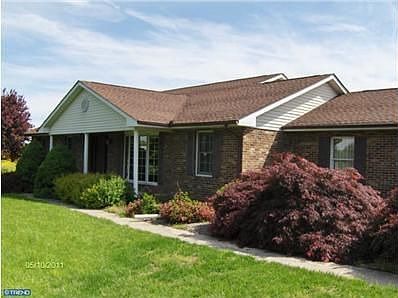 1st image of 355 Pheasant Dr