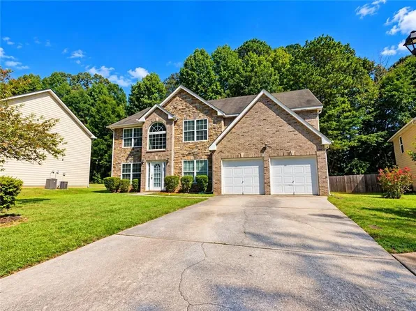 630 Ironstone Dr, Fairburn, GA 30213