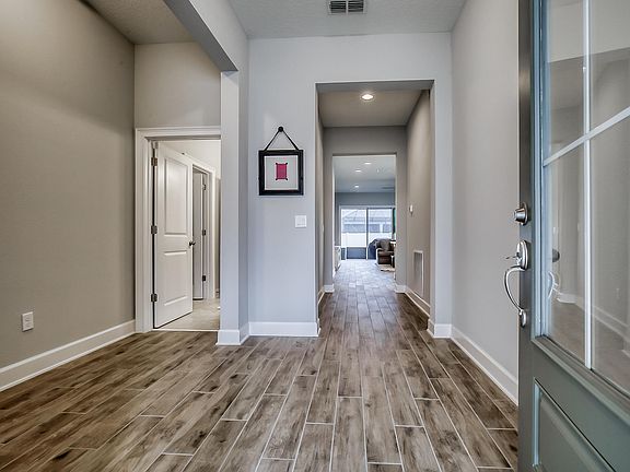 5th image of 39 Lazy Crest Dr