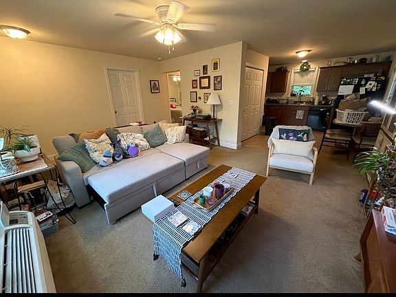 3rd image of 200 Alex Wellborn Rd #2