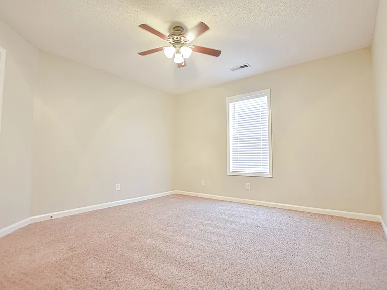 1759 Butternut Dr — Photo 14