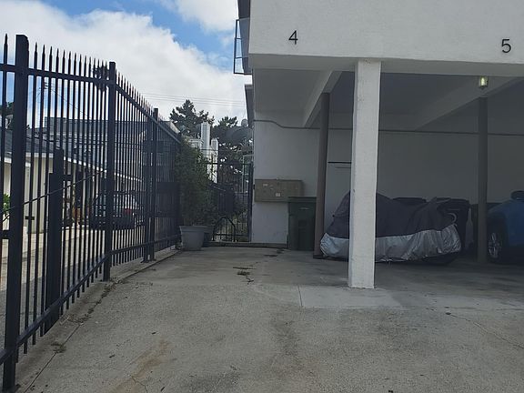 4th image of 1514 W 205th St APT 4