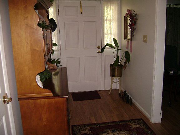 3rd image of 1017 Cumberland Dr