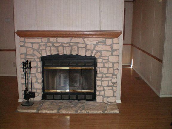 4th image of 3747 W Potter Dr