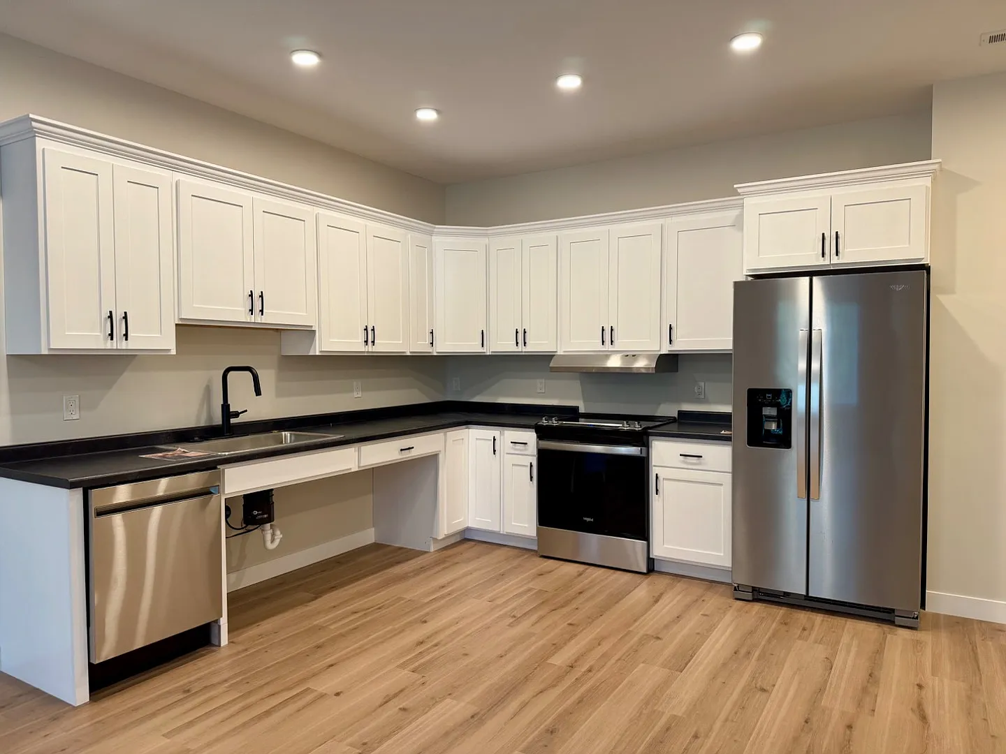 2305 Ave G - Apt. 205 Fort Madison, IA — Photo 1