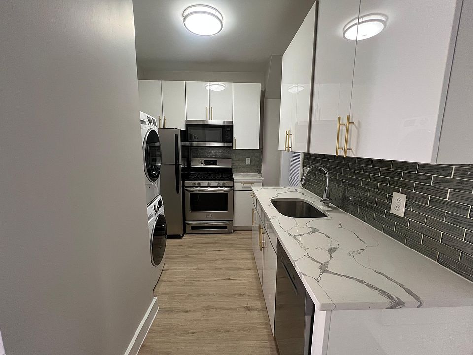 1st image of 3143 Kennedy Blvd #104A