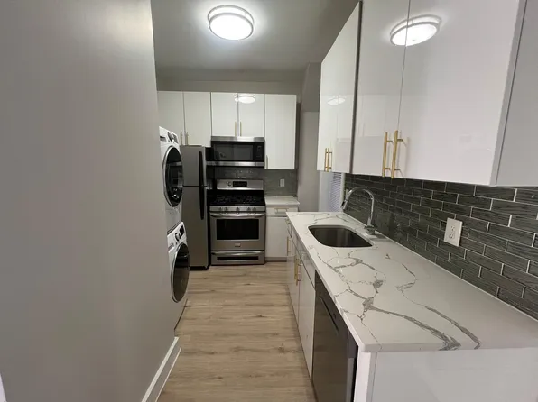 3143 Kennedy Boulevard image 1 of 9