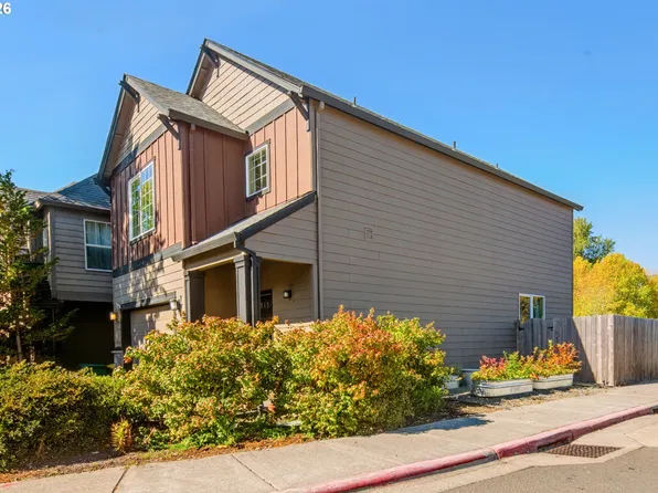 17925 SW Brisk Ln, Beaverton, OR 97007