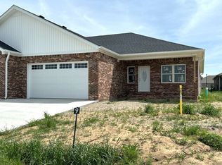 33 Spring Run Dr, Crawfordsville, IN 47933
