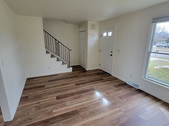5th image of 800-806 Nicolet Ave #800