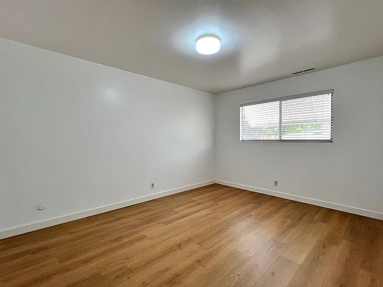 849 Laguna St — Photo 19