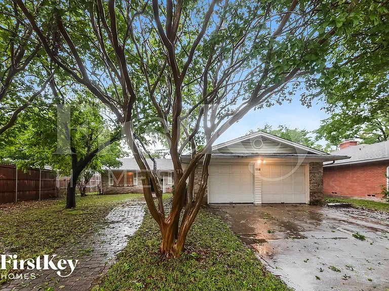 1109 Atlanta Dr — Photo 1