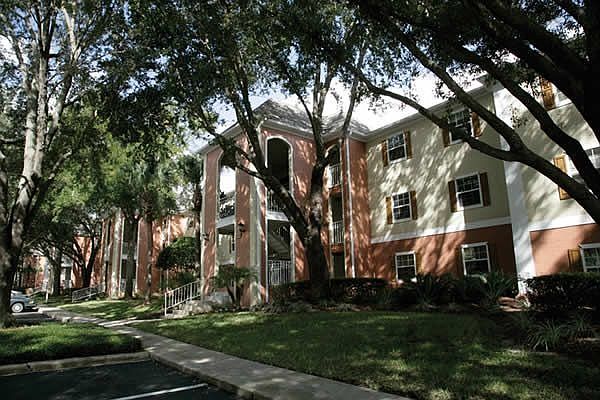 Clubside Condos Exterior