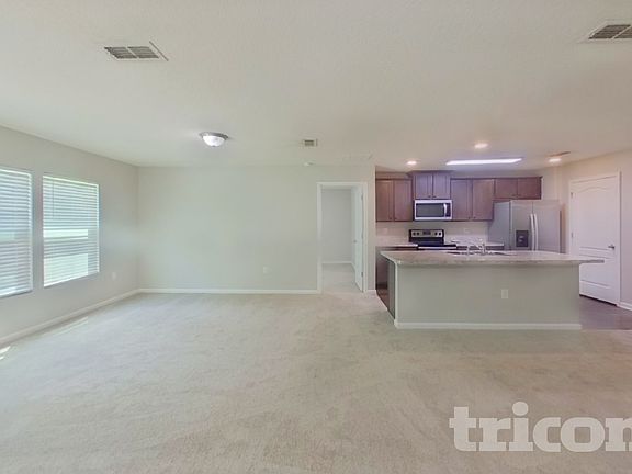 4th image of 2330 Sea Palm Ave
