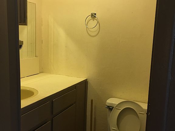 5th image of 75 Bellevue Ave APT 3