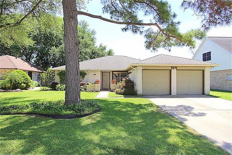 1st image of 2915 Laurelridge Dr