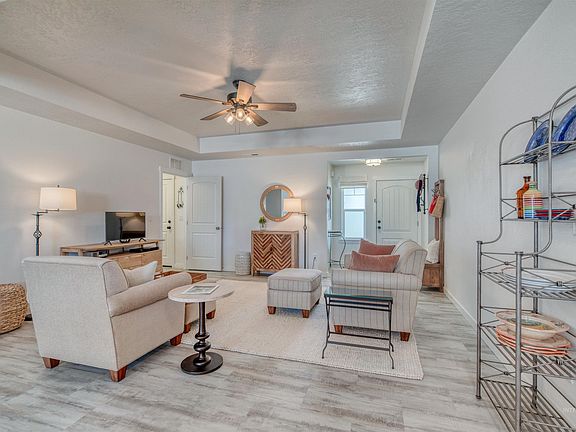 5th image of 10288 Longtail Dr
