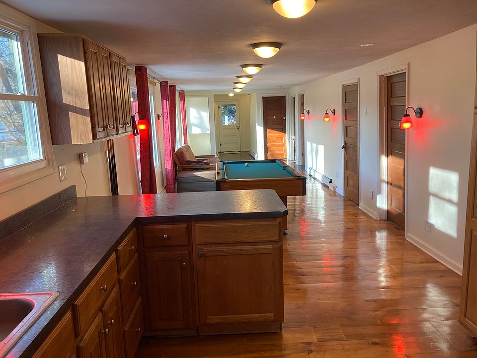 1st image of 348 Elm St Penthouse 2