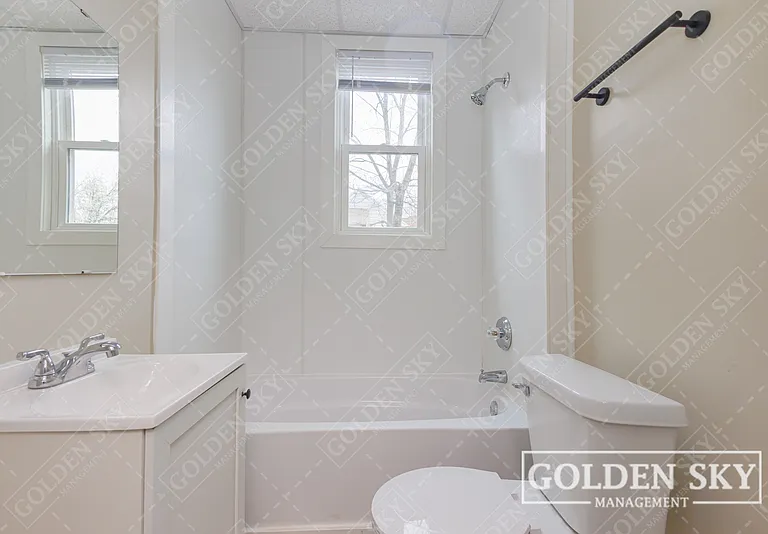 219 E Willard St #1 — Photo 7