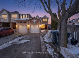 3 Mullis Cres, Brampton, ON L6Y4T3