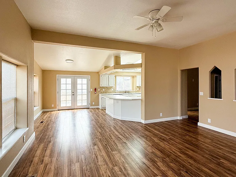 6477 Boulder Way — Photo 30