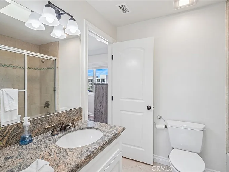 6111 Seashore Dr — Photo 28