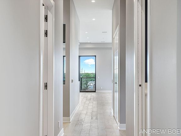 4th image of 159 S River Ave #506
