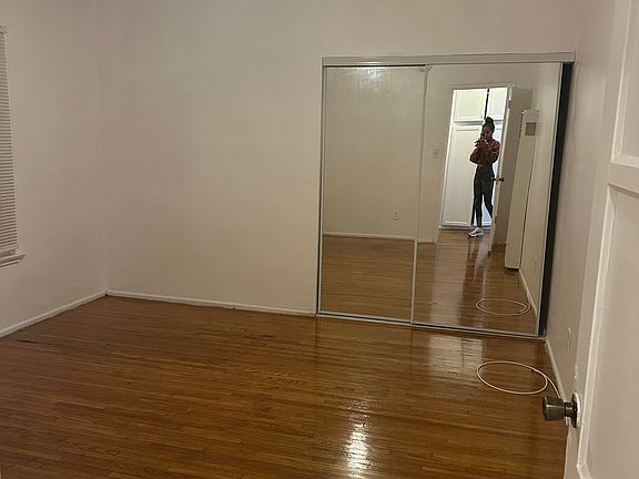 5th image of 1233 S Fairfax Ave APT 2