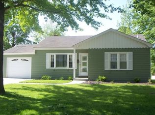 1050 W 8th St, Washington, MO 63090