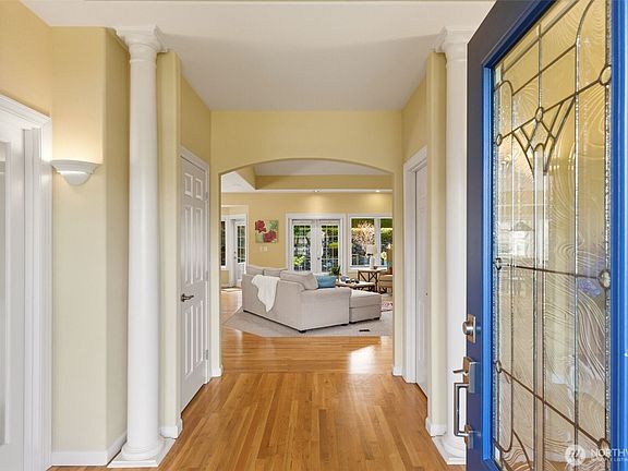 4th image of 5228 78th Avenue Ct W