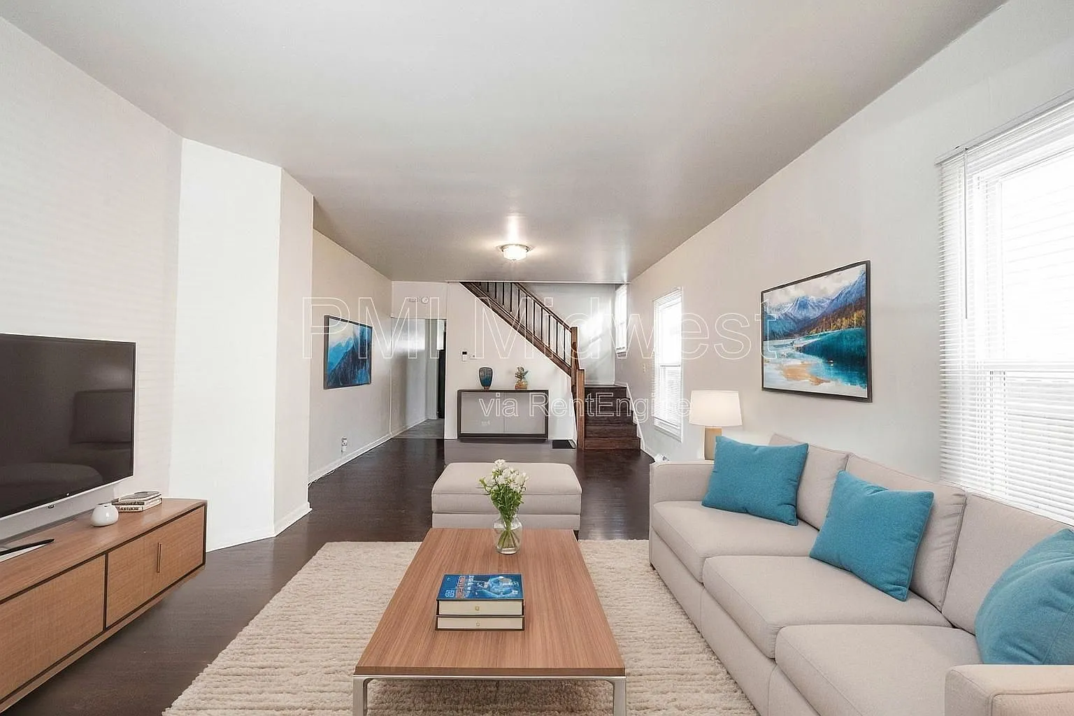 2 bed, 1.0 bath, 1540 sqft, $1,049 — Photo 3