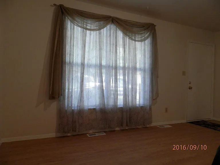 3 Glenwood Ln — Photo 5