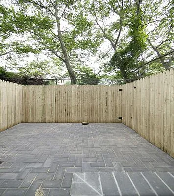 Rented by Icon Realty Management | media 12