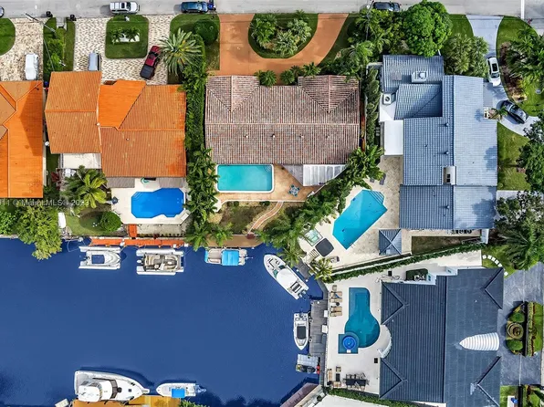 16414 NE 33rd Ave, North Miami Beach, FL 33160