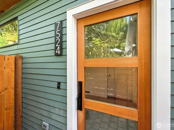 7524 31st Avenue NE, Seattle, WA 98115