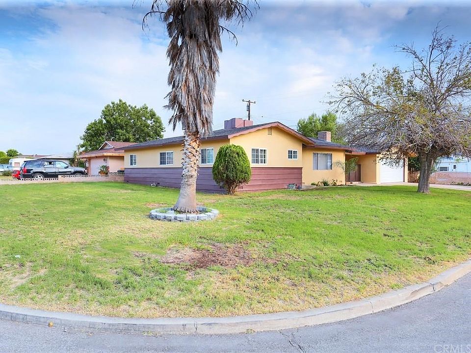 1st image of 15949 Holly Dr