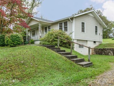 21 Bennett Rd, Candler, NC, 28715