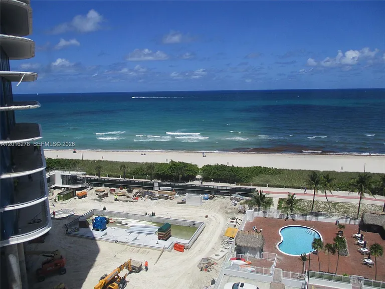 5313 Collins Ave #1111 — Photo 4