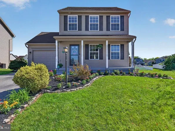 48 Sussex Dr, Carlisle, PA 17013