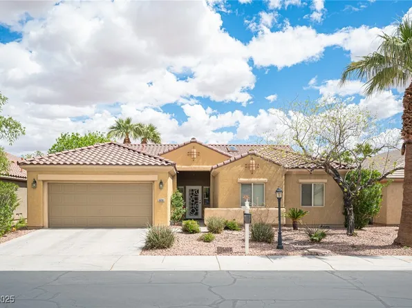 3696 Waynesvill St, Sunrise Manor, NV 89122