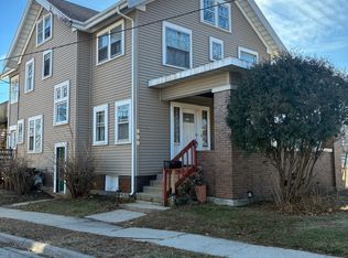 999 N Main St, Rockford, IL