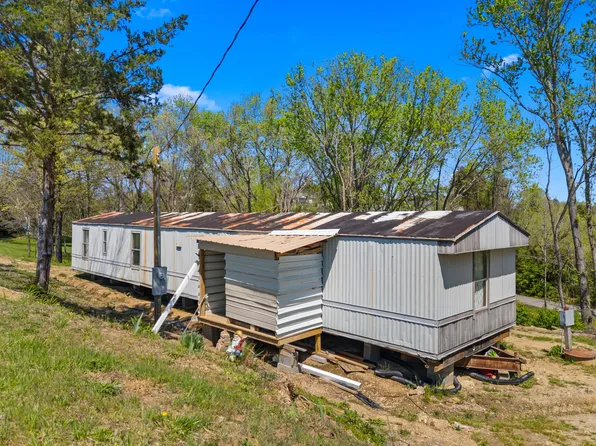 115 Melrose Ave, Bulls Gap, TN 37711